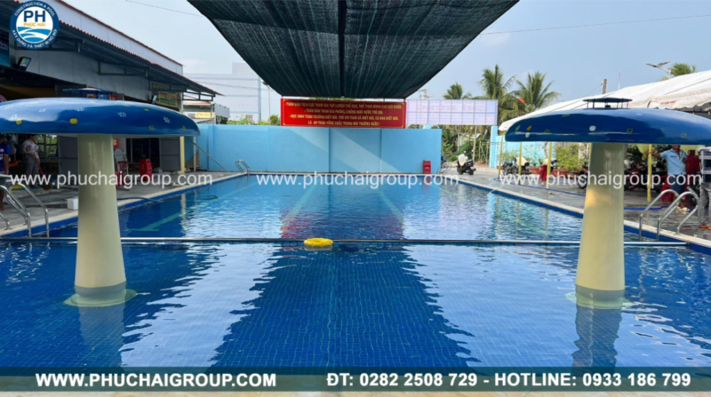 Thi công hồ bơi chuyên nghiệp với gạch ốp lát chuyên dụng chống nứt vỡ bền đẹp theo thời gian