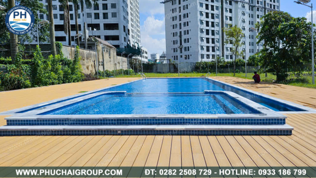 Hồ bơi đã hoàn thiện quy trình chống thấm chuẩn kỹ thuật và nghiệm thu thử nước.